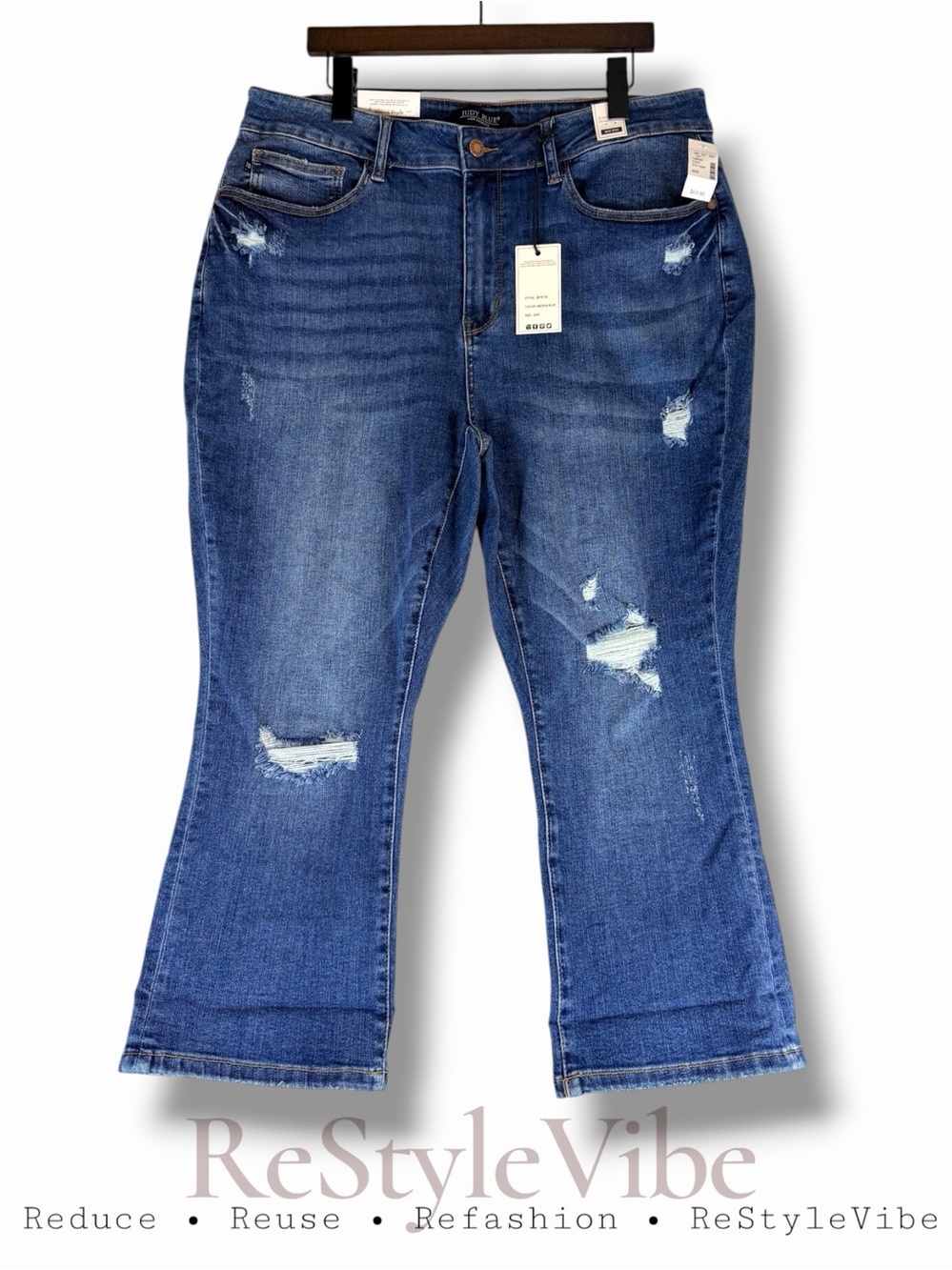 JUDY BLUE Women’s Size 20W Denim Jean Capri Style Fit NWT Stretch Distressed NEW